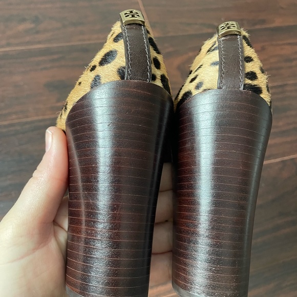 Tory Burch size 7 cheetah heels - Picture 6 of 7